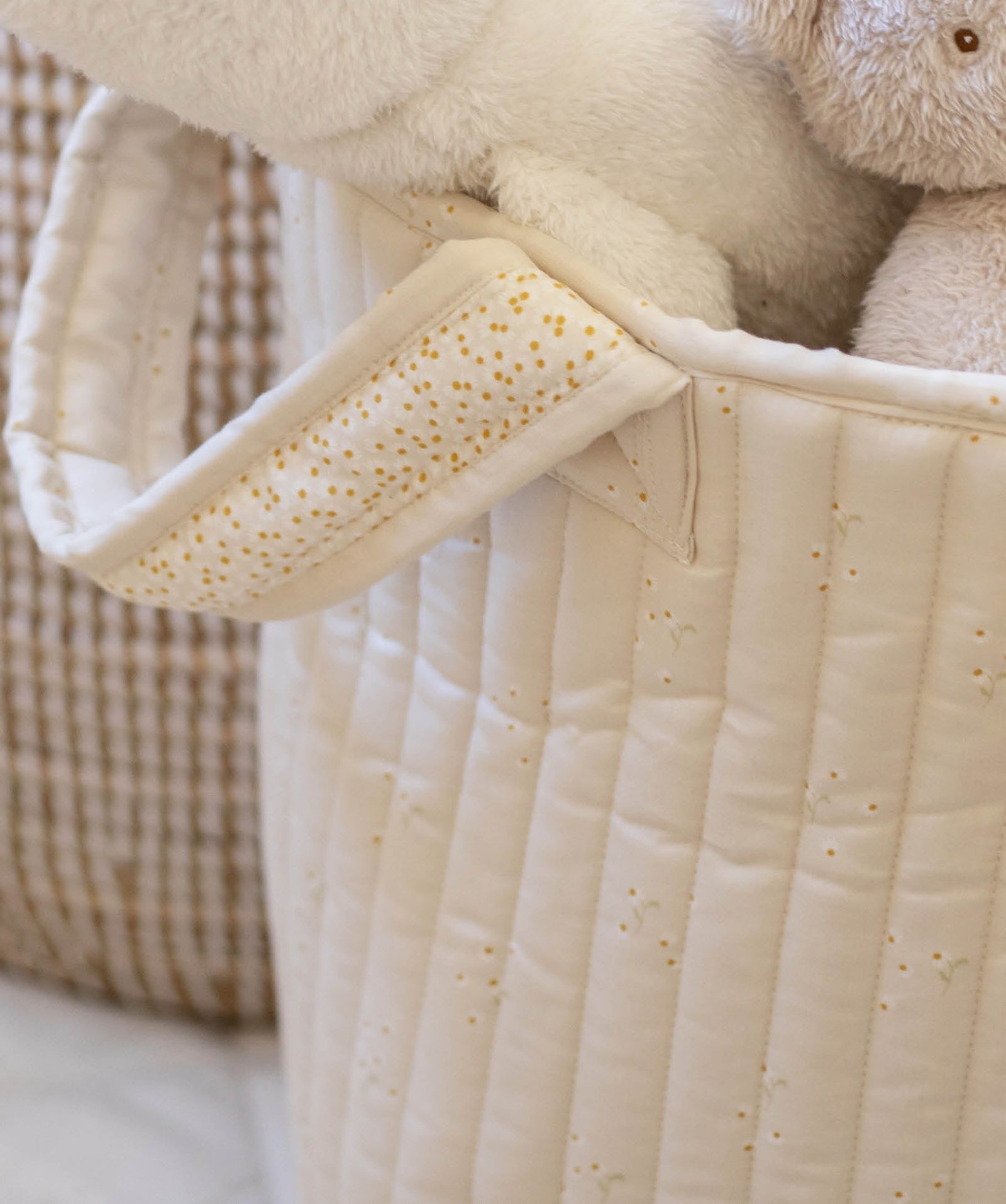 Large Quilted Storage Basket - Wild Chamomile / Daisy Meadow