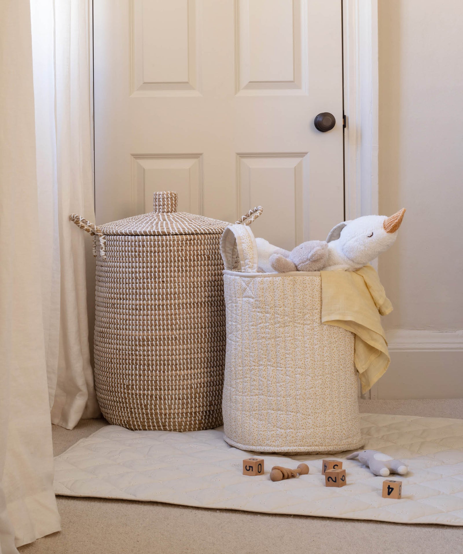 Large Quilted Storage Basket - Wild Chamomile / Daisy Meadow