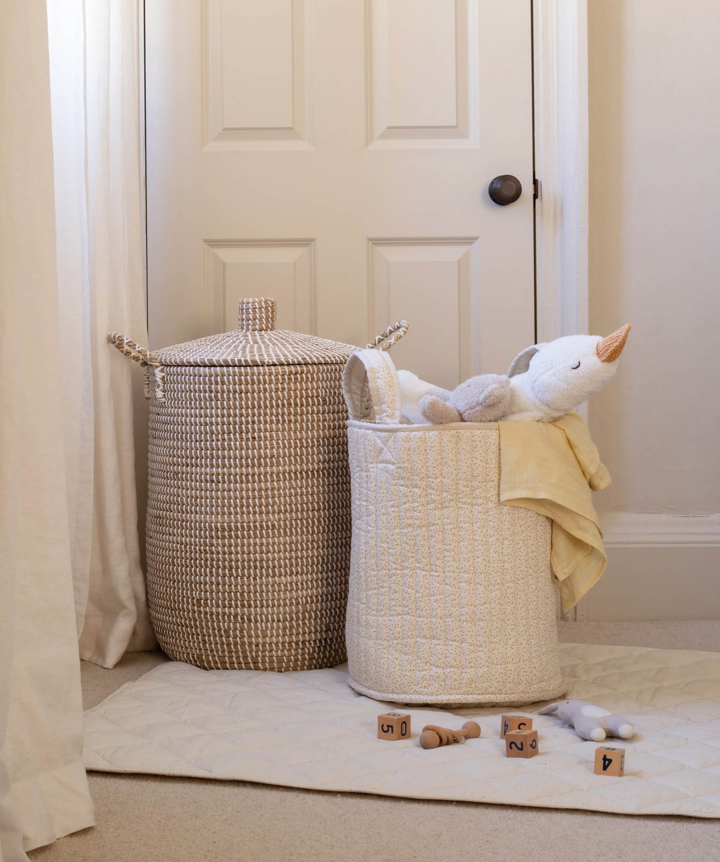 Large Quilted Storage Basket - Wild Chamomile / Daisy Meadow