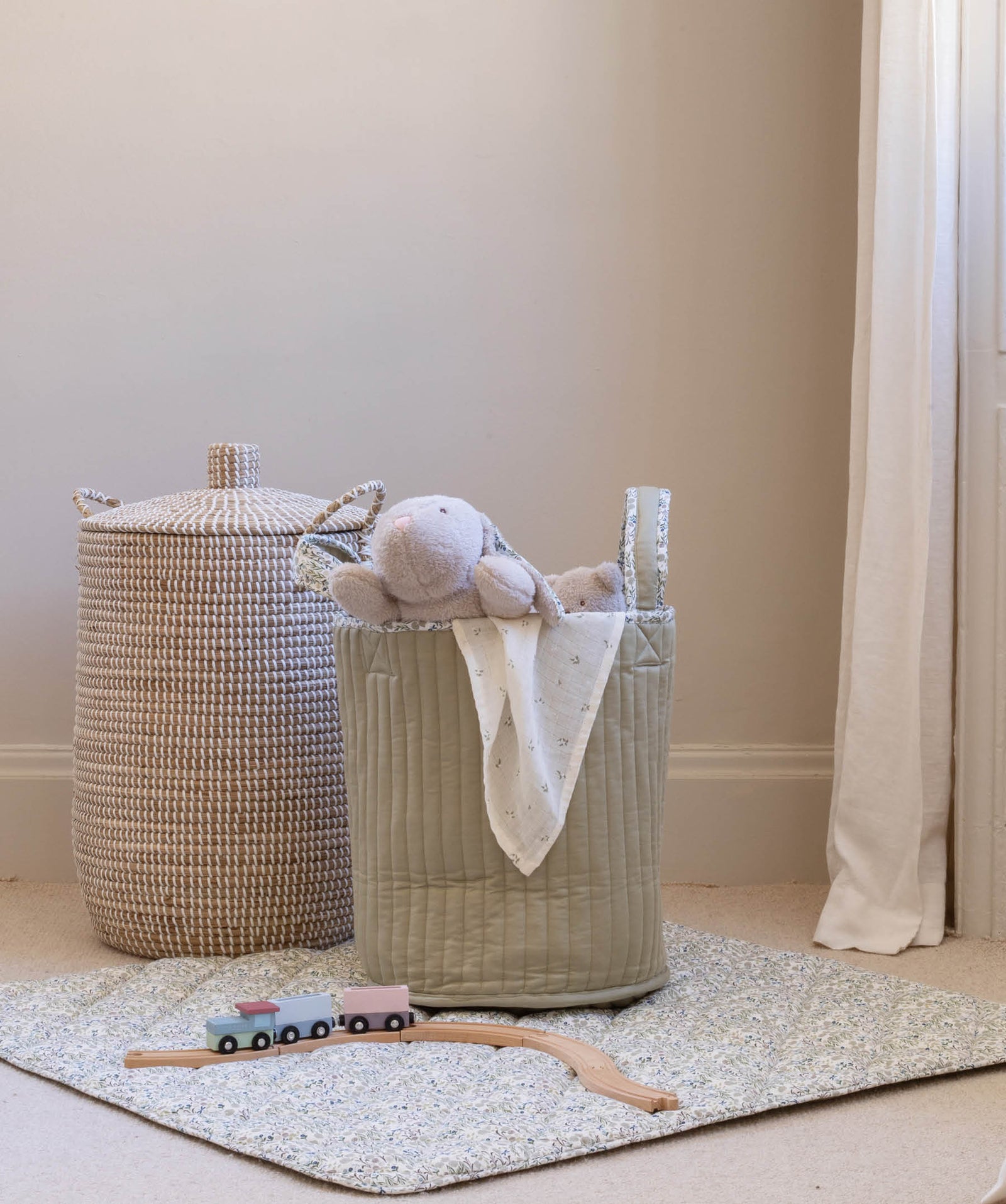 Large Quilted Storage Basket - Riverbank / Willow