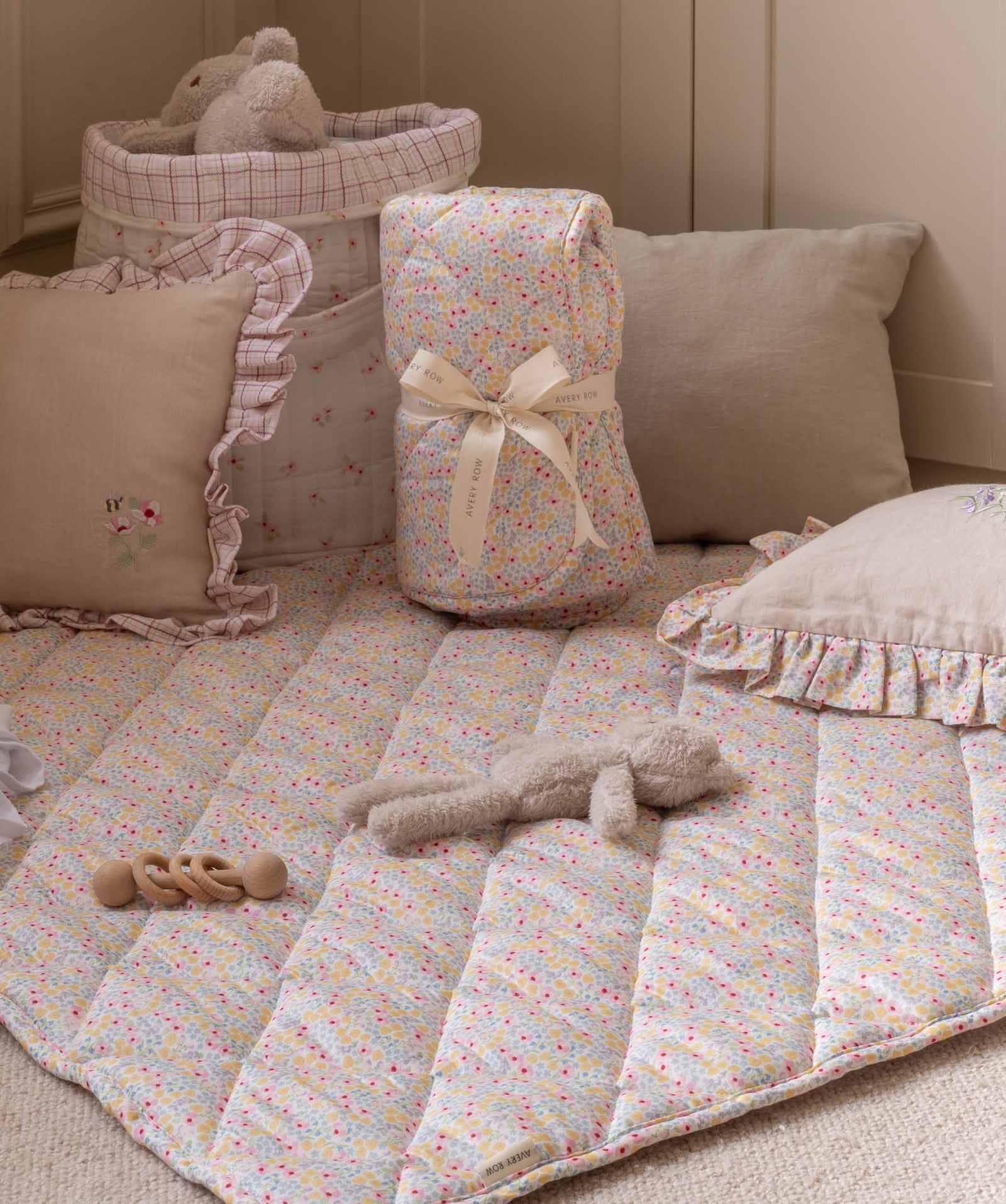 Stay & Play Mat - Wildflower Garden