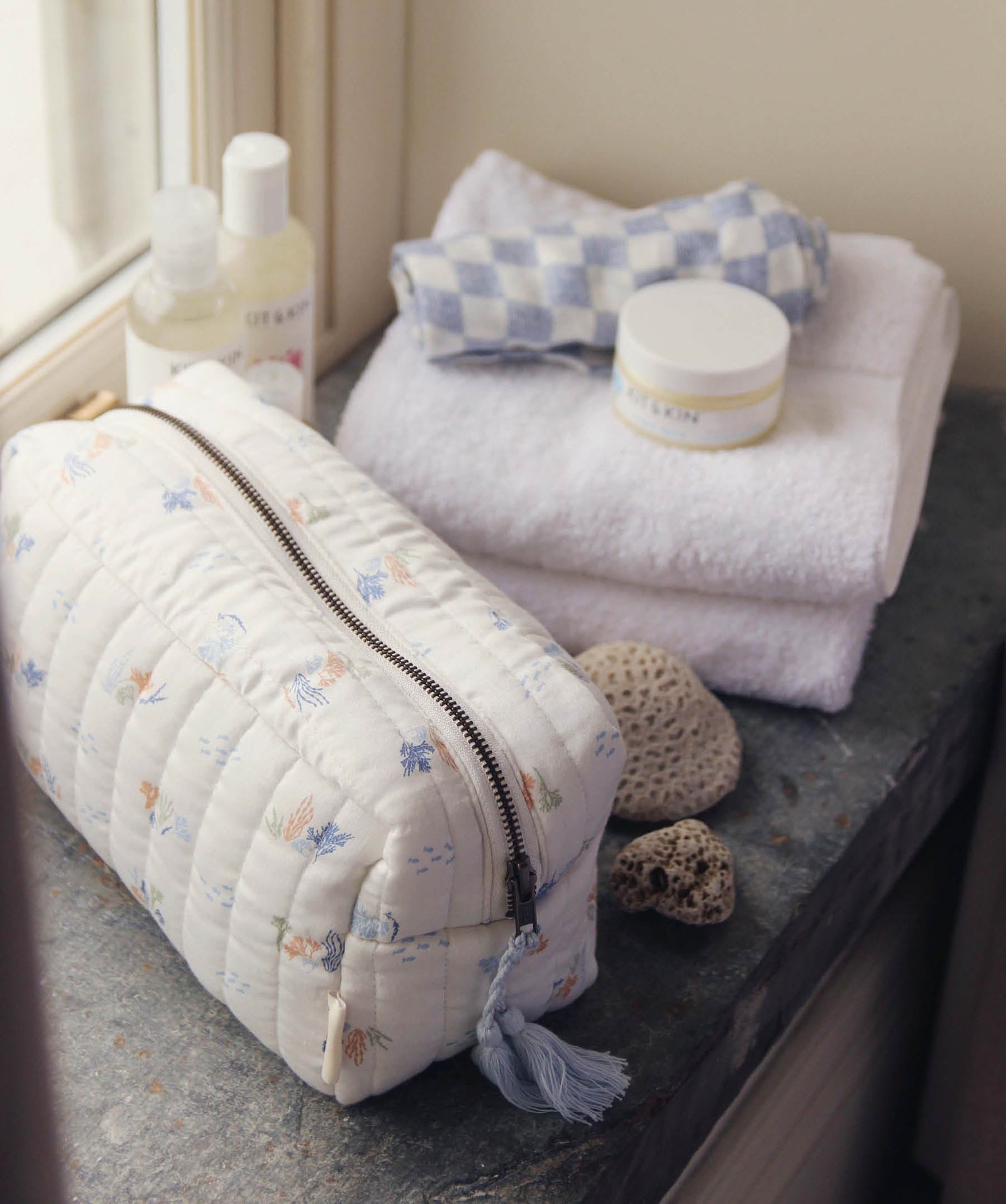 Wash bag - Coastline