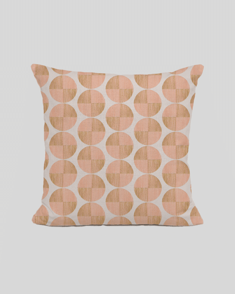 Elysia-cushioncover-peach