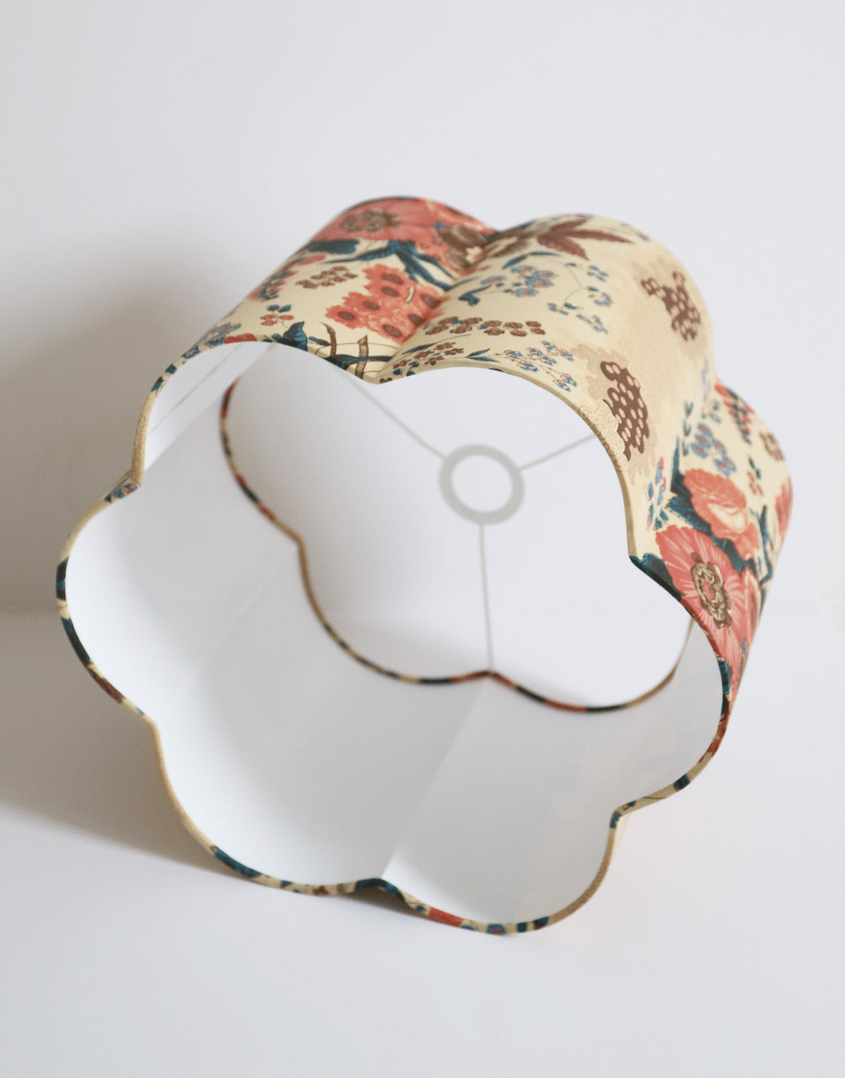 Flora Flower-Shaped Pendant Light "Isabelle"