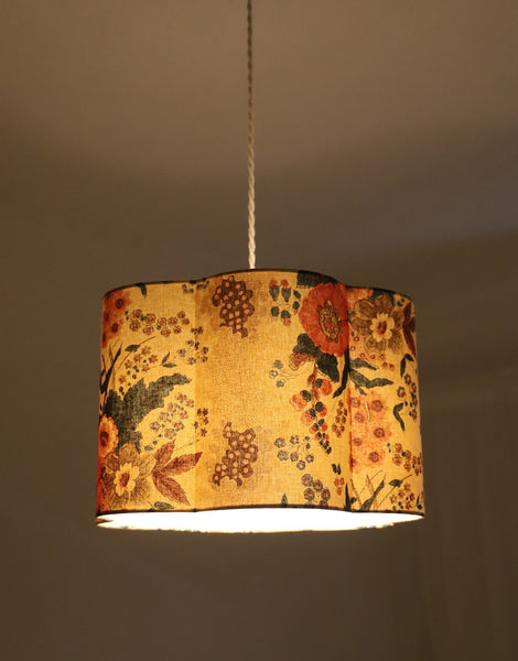 Flora Flower-Shaped Pendant Light "Isabelle"