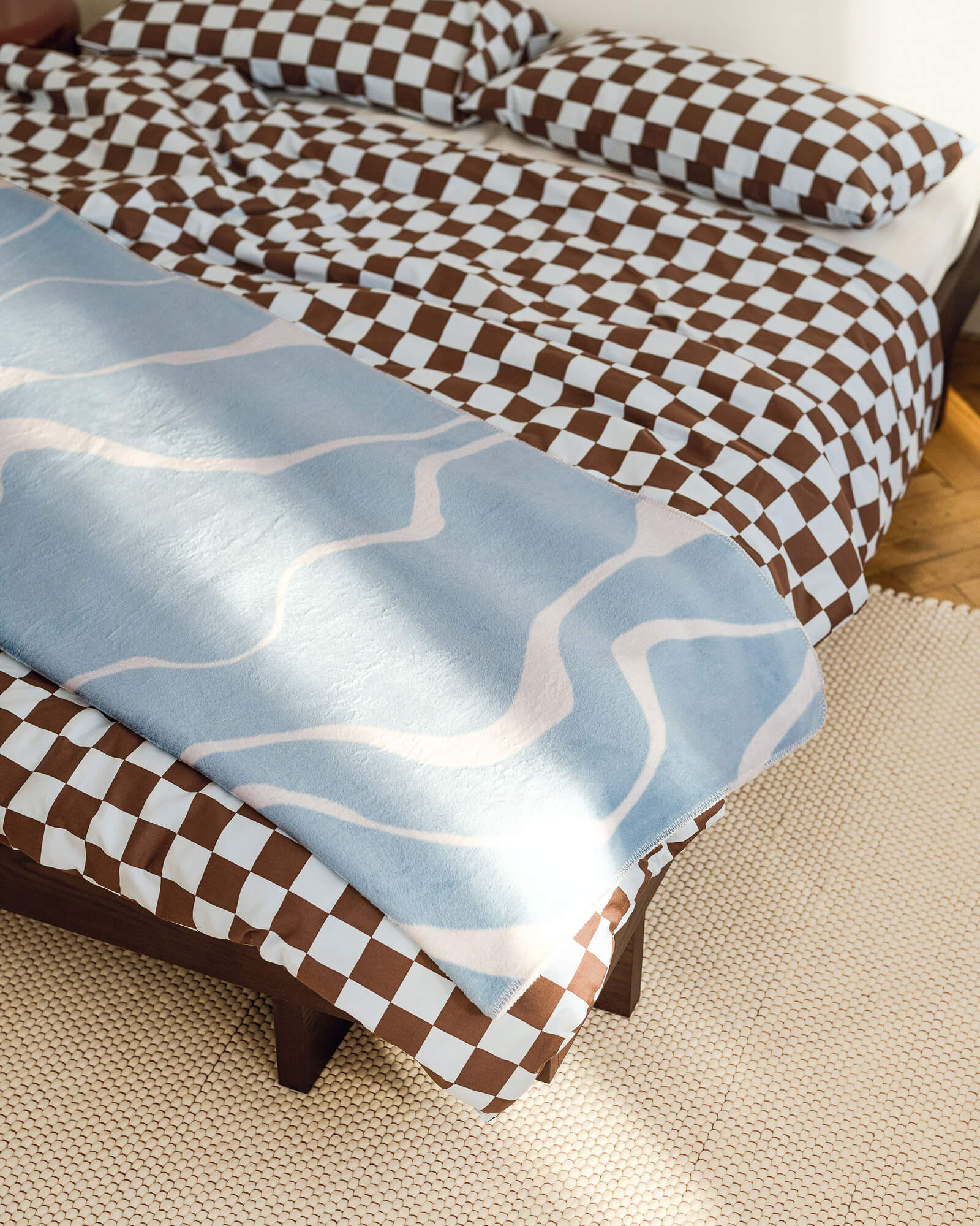 Felu Throw-