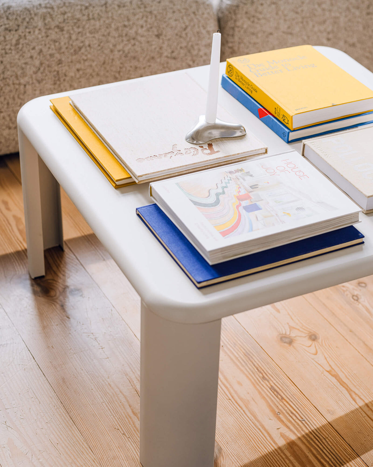 Fli Coffee Table