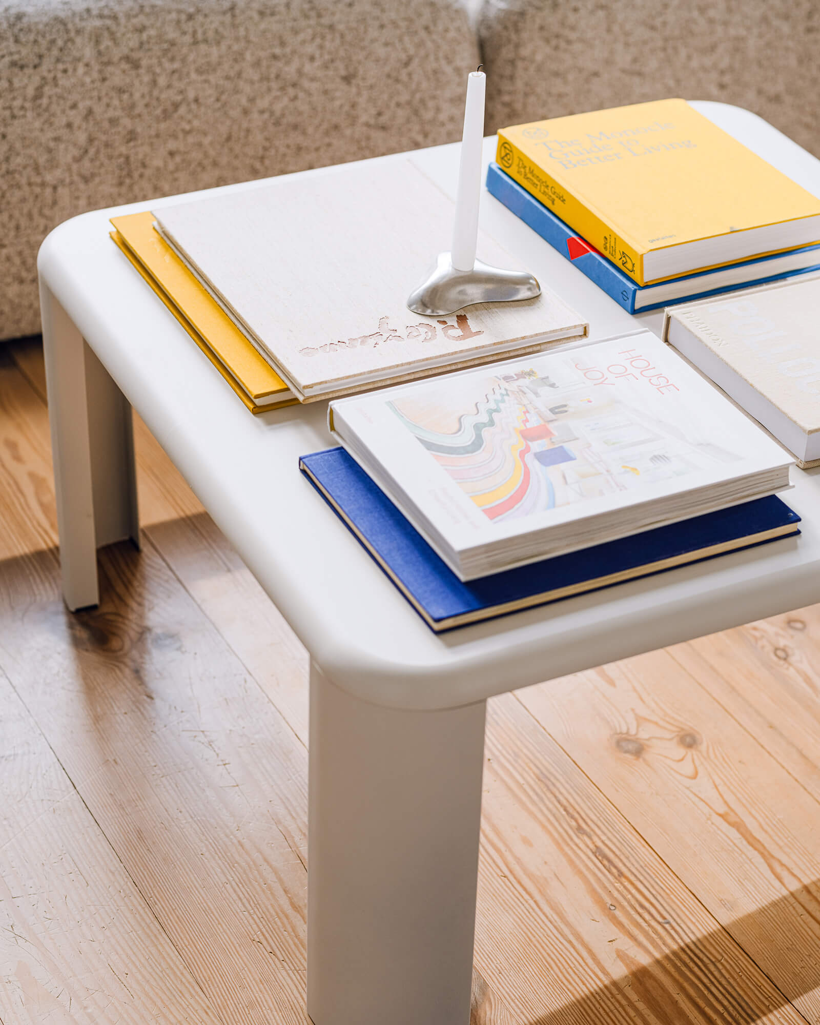 Fli Coffee Table