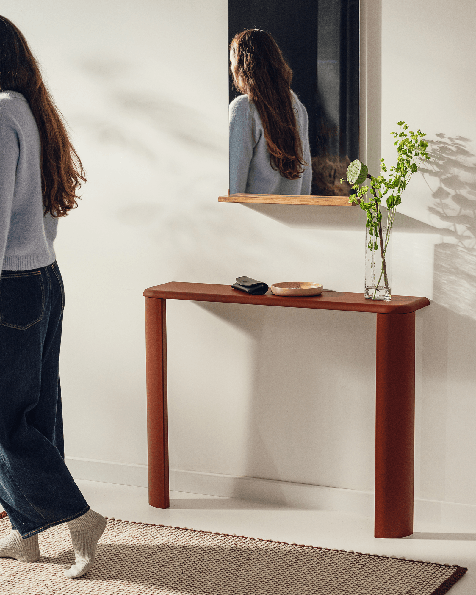 Fli Console Table