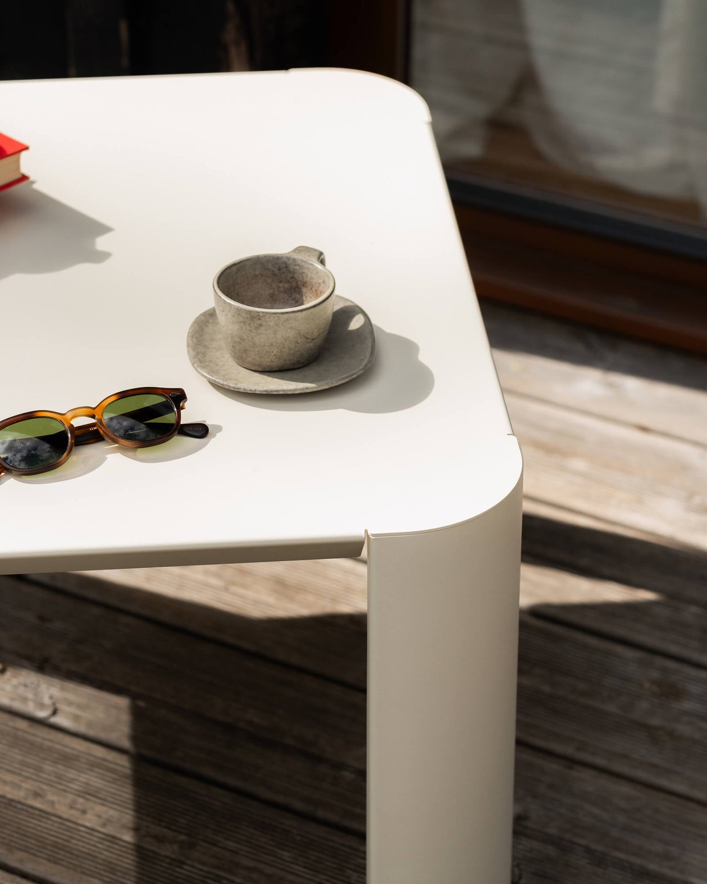 Fli Outdoor Coffee Table-