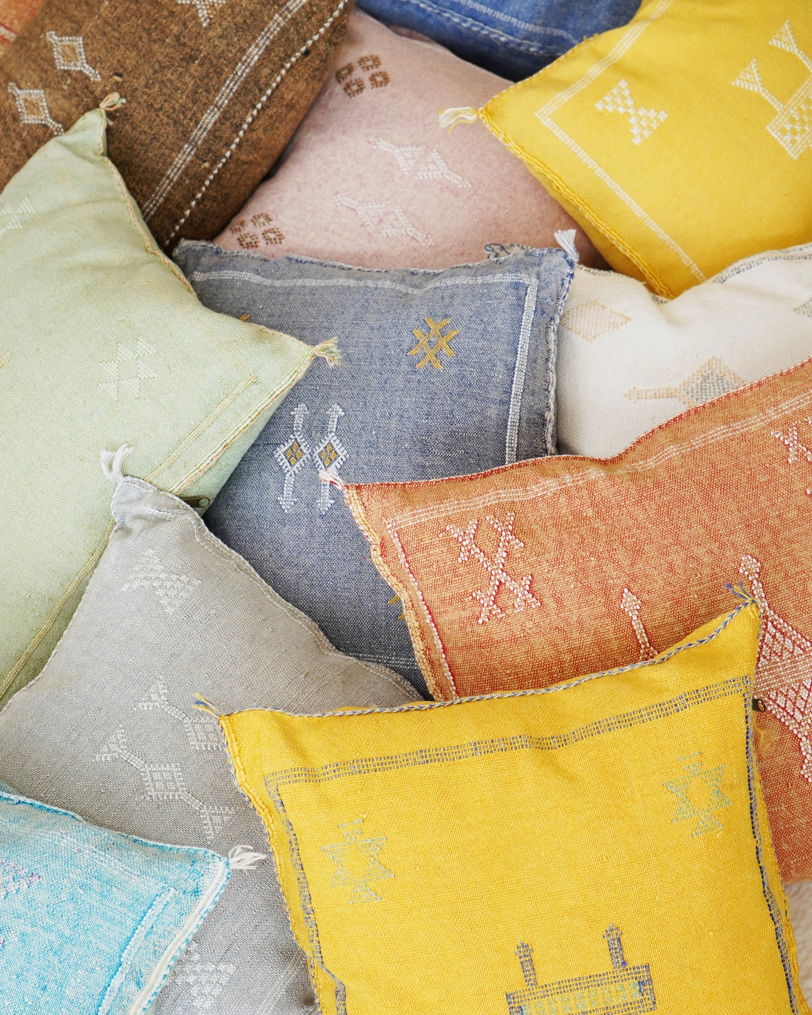 Luxury Cactus Silk Cushion - Pink