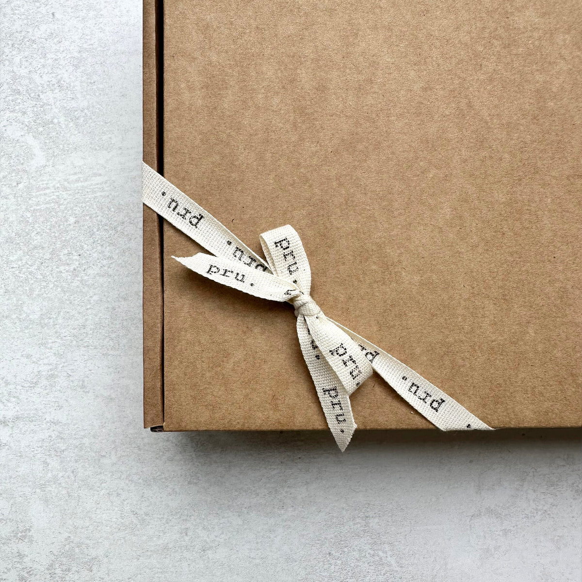Build Your Own: 100% Plant Wax Candle, Diffuser + Tea Towel Gift Set