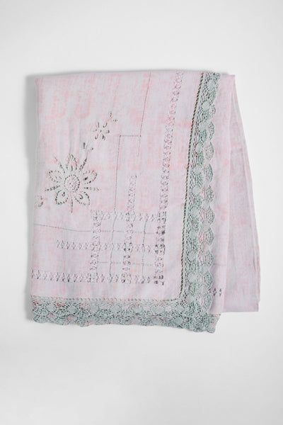 Village Vanguard Tablecloth in Ice Blue Peony Speckle