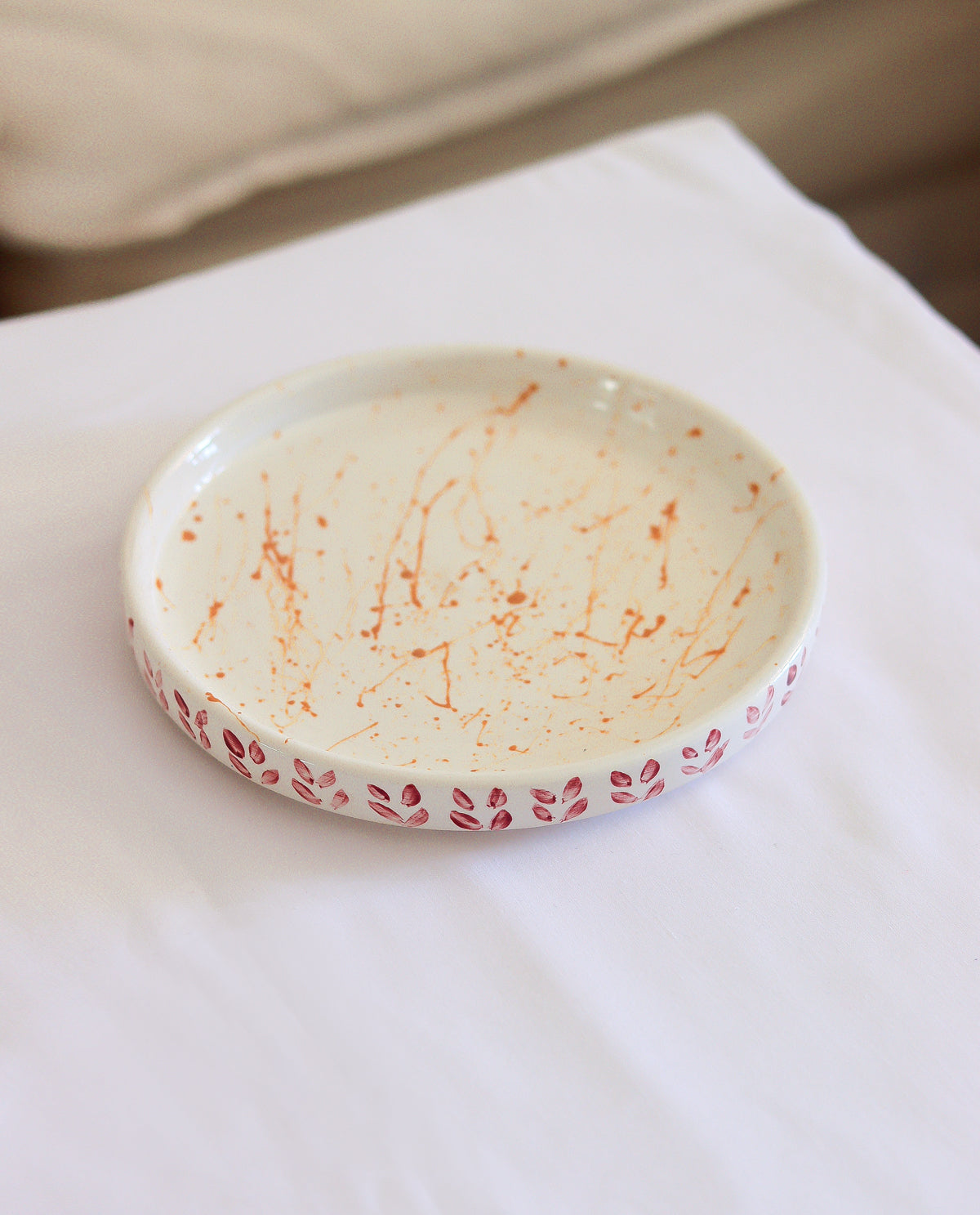 HANCRAFTED CERAMIC DESSERT PLATE 