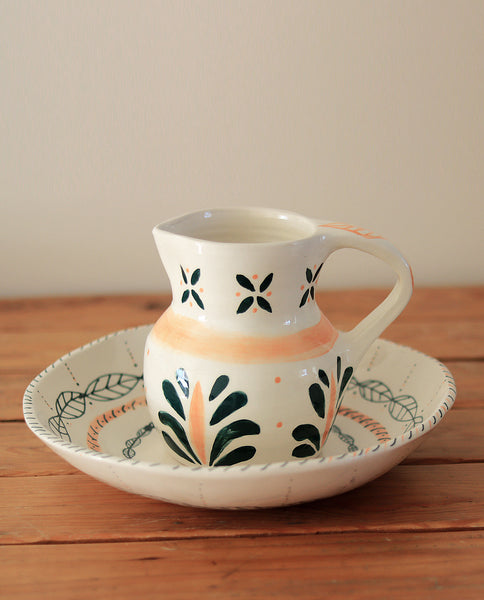 HANDCRAFTED CERAMIC CARAFE