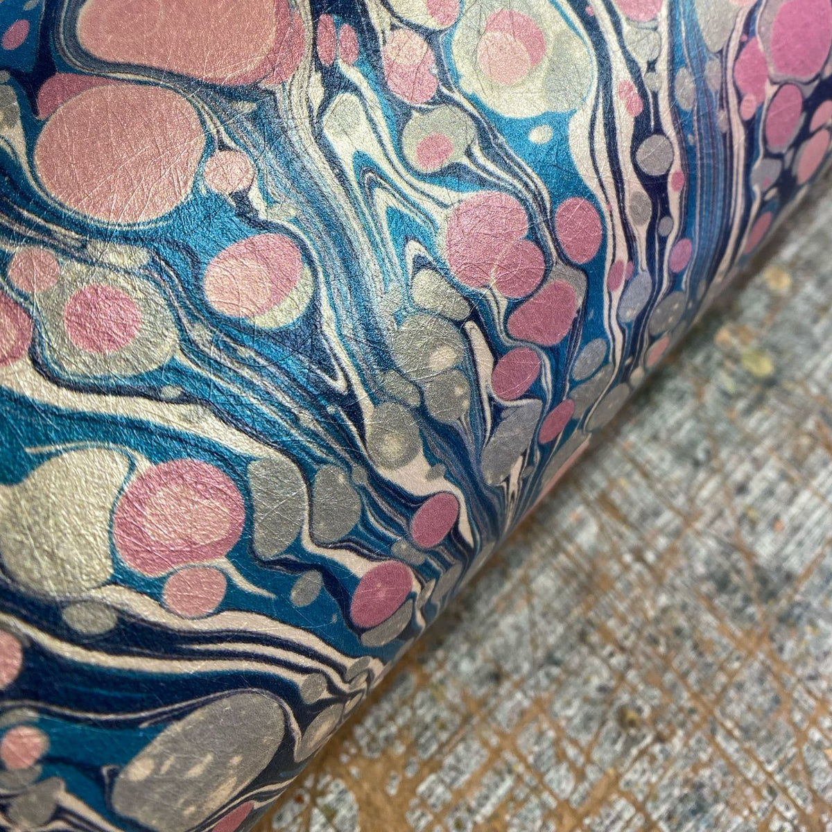 Marbled Wallpaper - 'Flora' Col: Rosa - Mica Coated Non-Woven