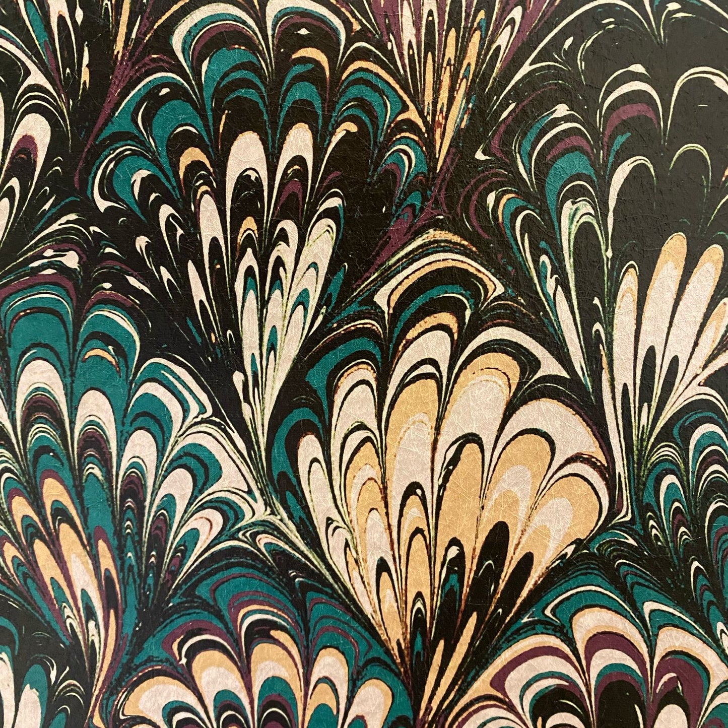 Marbled Wallpaper - 'Serpentine' Col: Winter Noir - Mica Coated Non-Woven