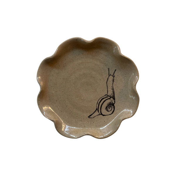 Frilly Dish - Snail