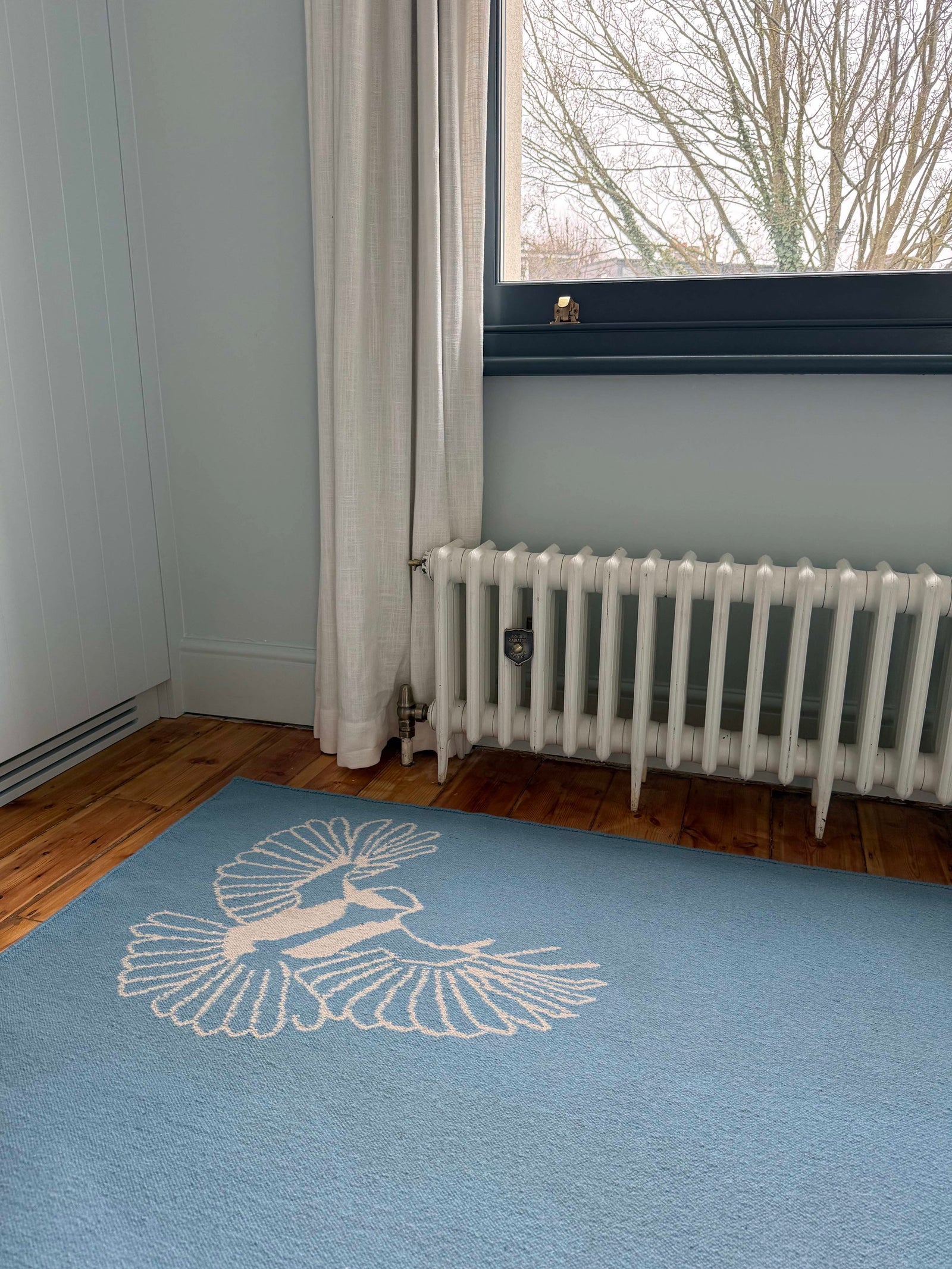 The Flying Birds Rug