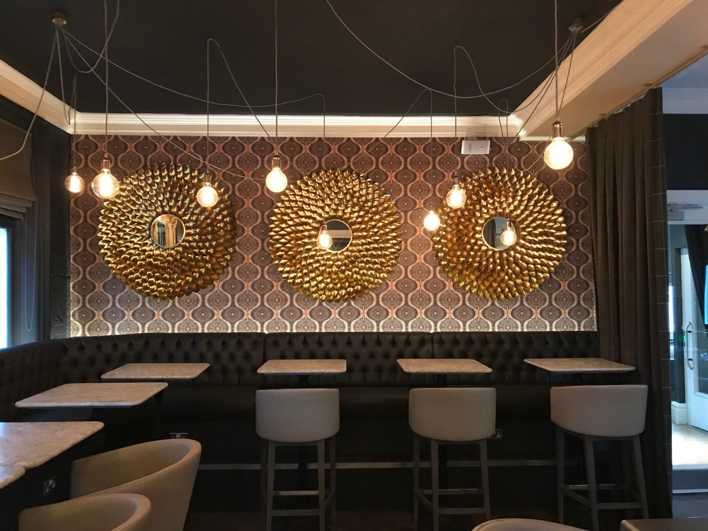 Bibana Gold Wallpaper