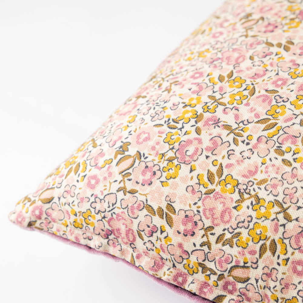 Mini flower cushion