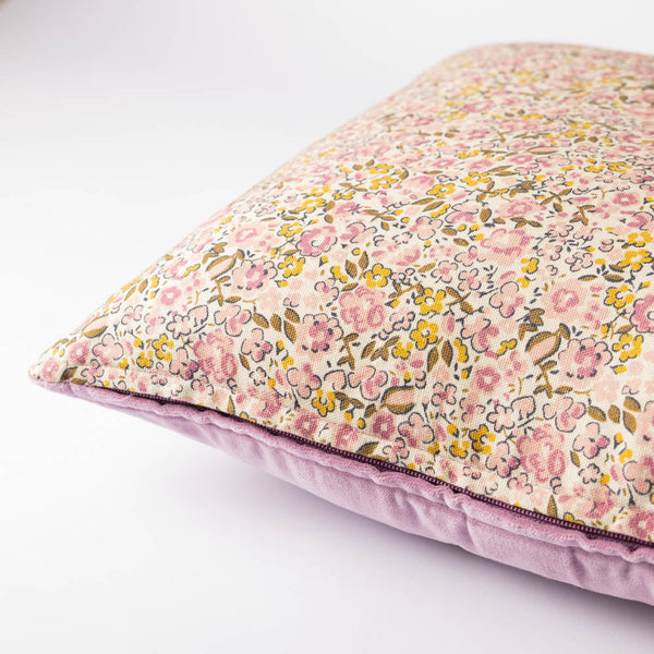 Mini flower cushion