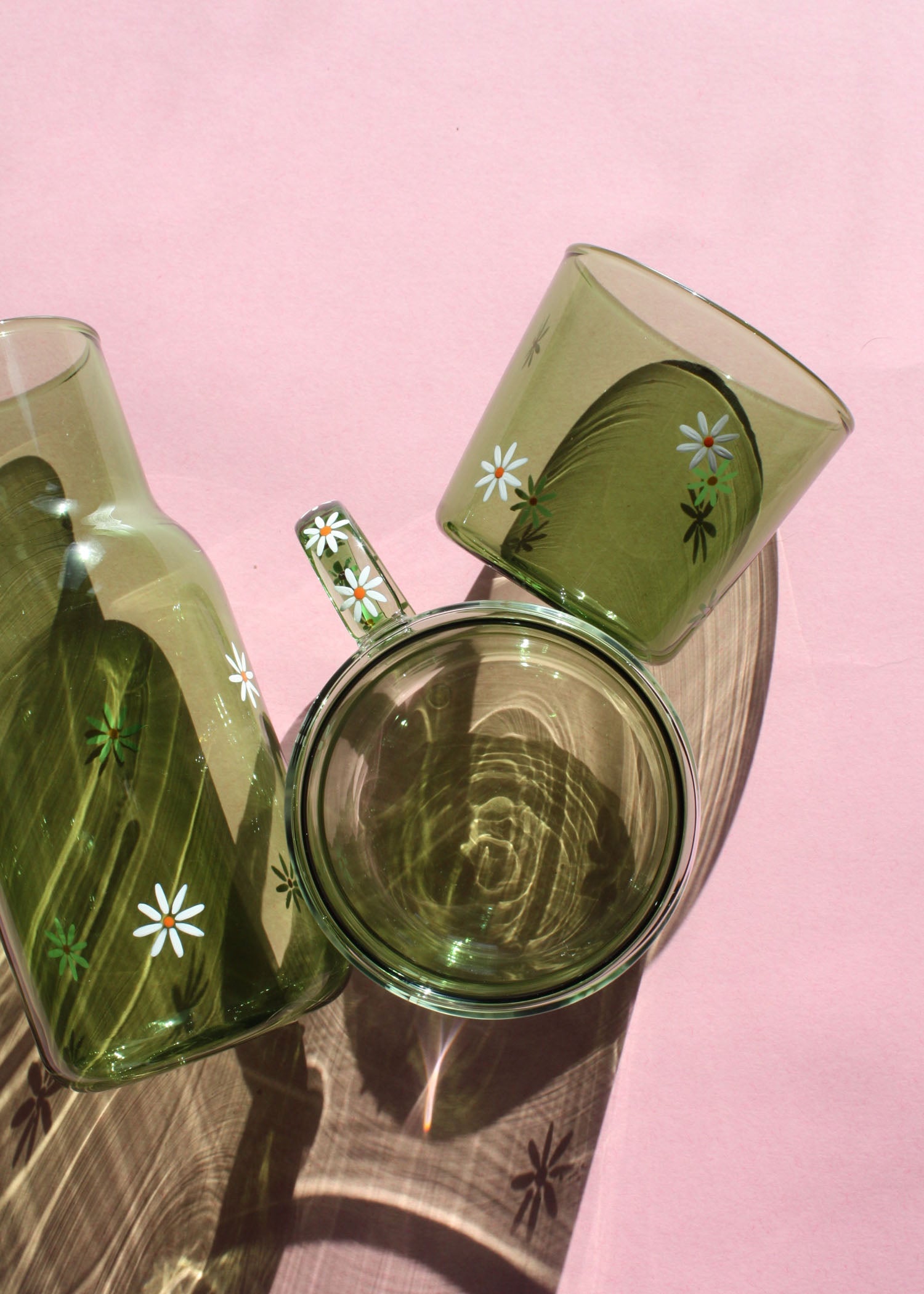 Hand Painted Green Daisy Mug