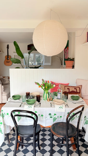 Dinette "The Vines" Grape Pattern Illustrated Tablecloth - Medium