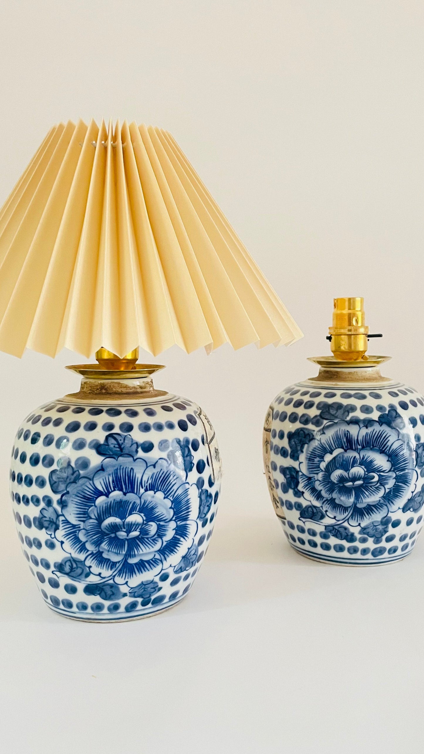 Antique Mini Chinese Jar Lamp