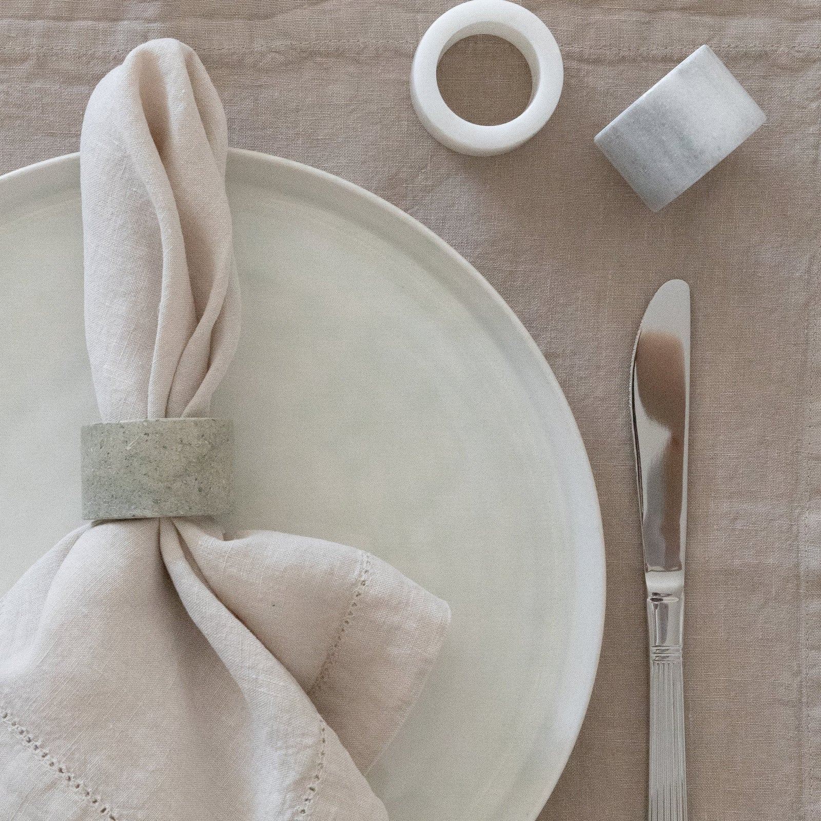 Mia Marble Napkin Ring Set Rustic