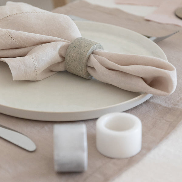 Mia Marble Napkin Ring Set White