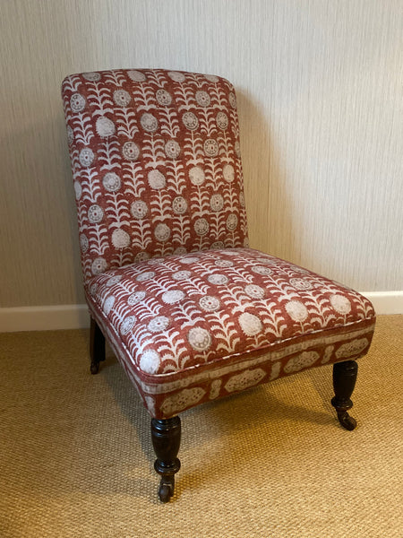 LOUIS – Antique Slipper Chair in Robert Kime fabric