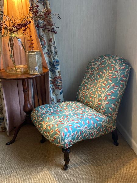 GUY – Antique Slipper Chair in Robert Kime Fabric