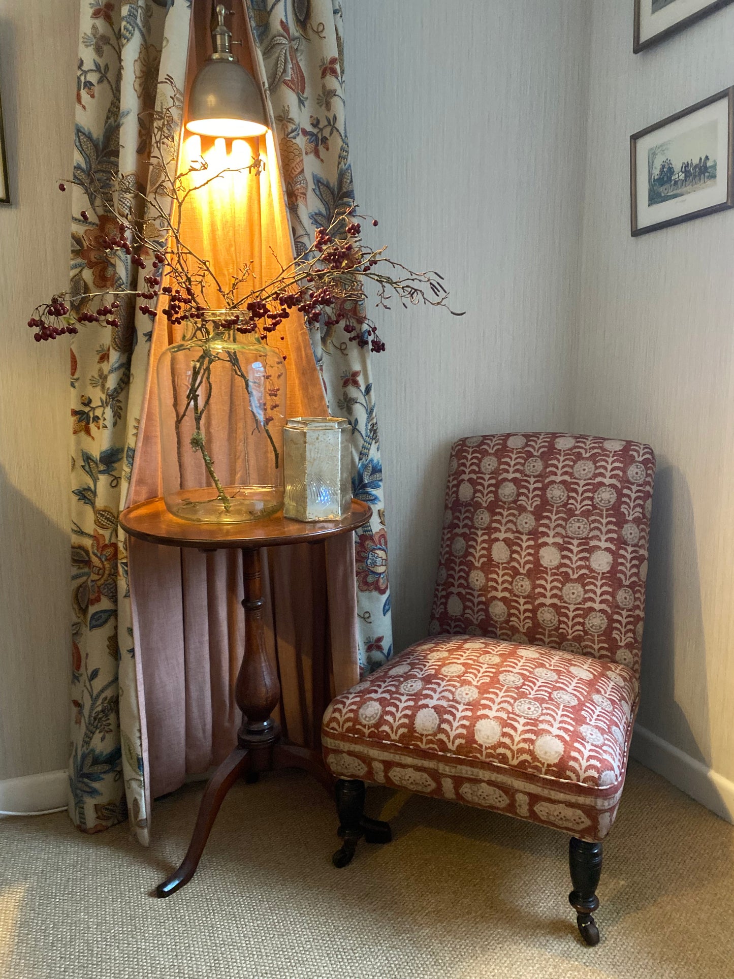 LOUIS – Antique Slipper Chair in Robert Kime fabric