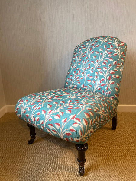 GUY – Antique Slipper Chair in Robert Kime Fabric