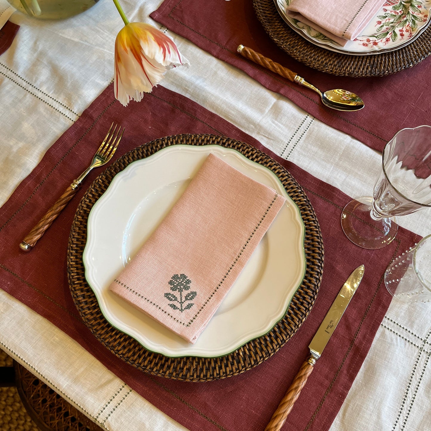 Set of English Rose Napkins with Ruslan Floral Embroidery
