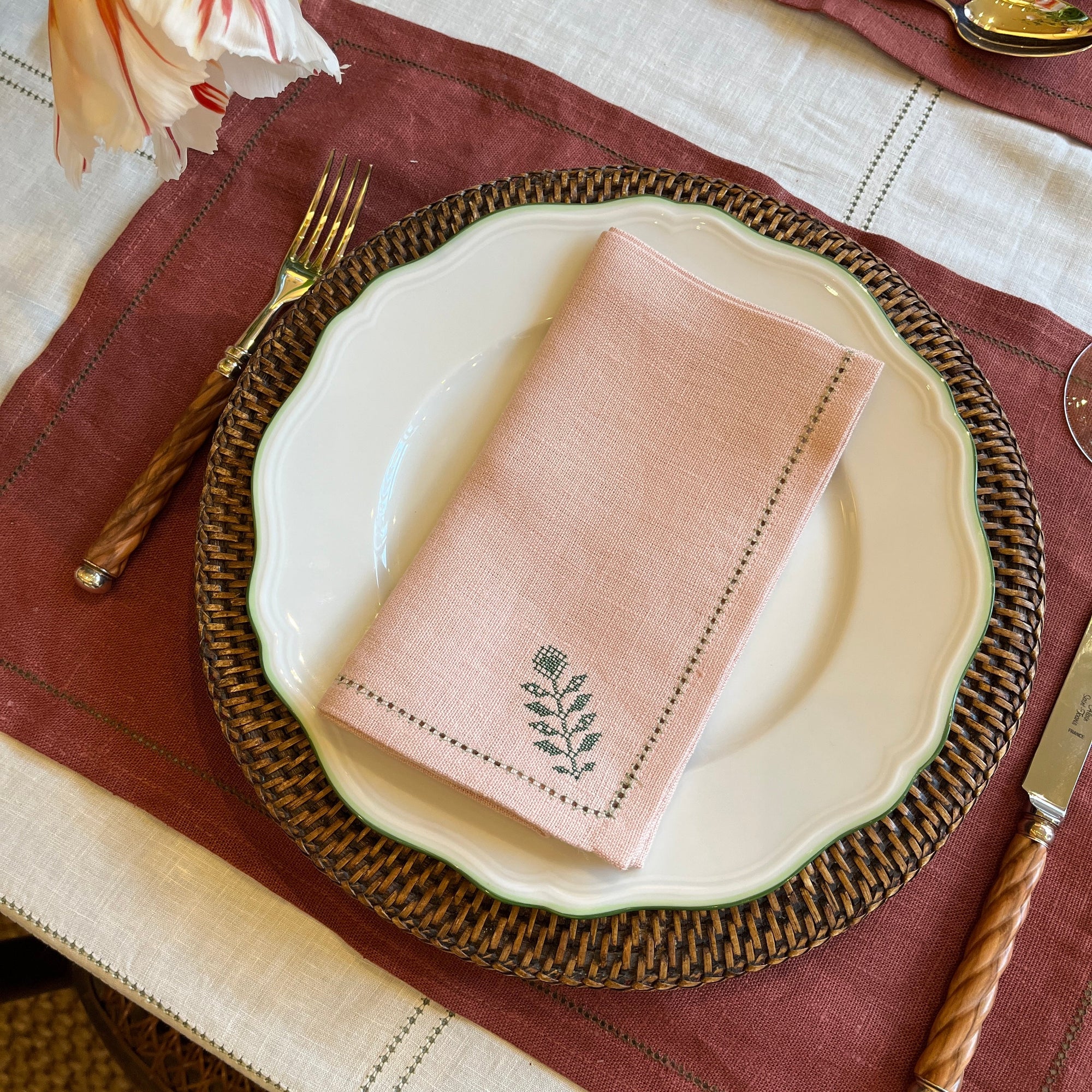 Set of English Rose Napkins with Ludmila Floral Embroidery