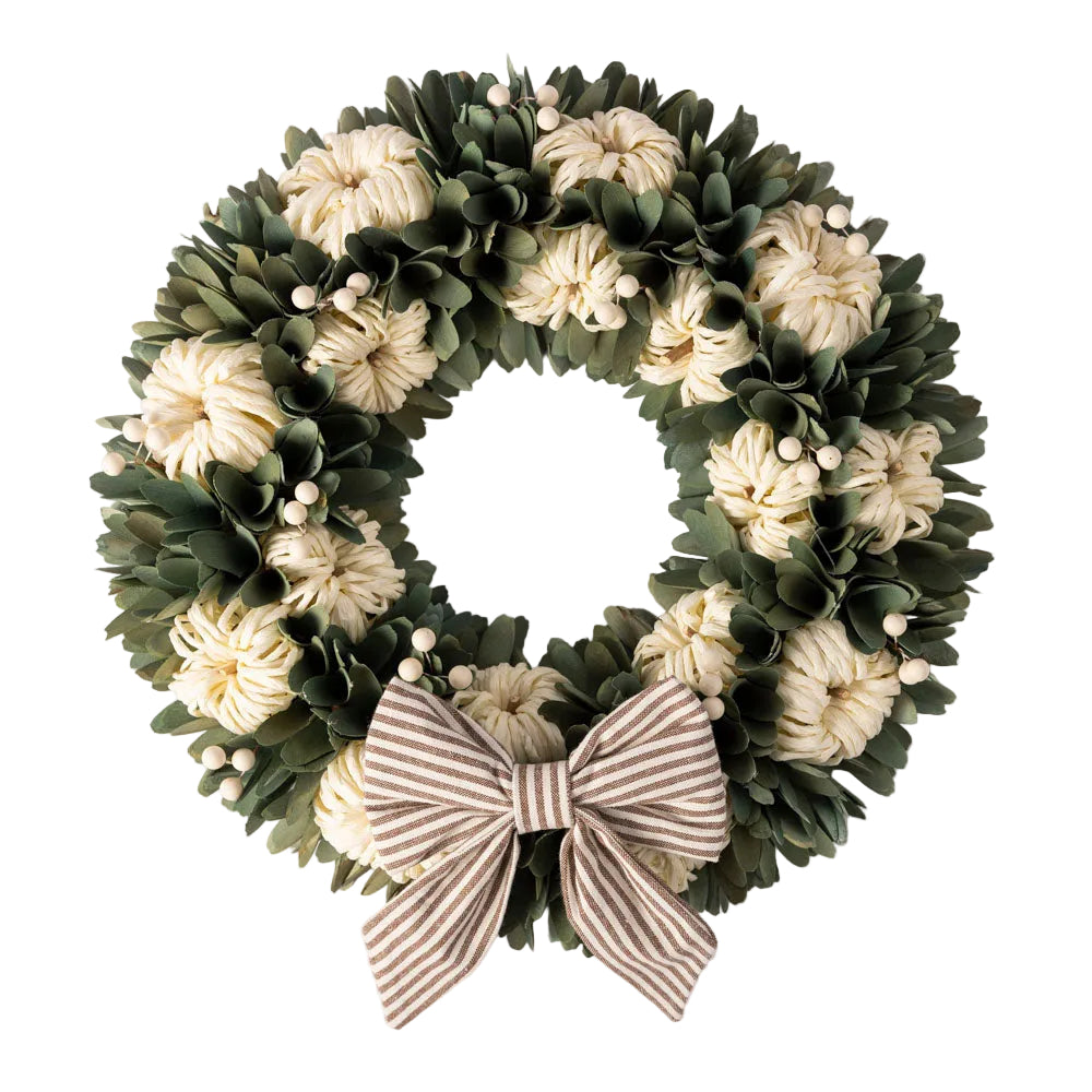 Pretty white pumpkin wreath