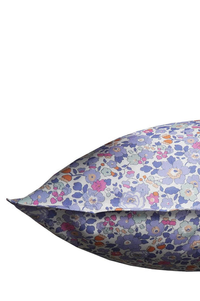 Pillowcase made with Liberty Fabric BETSY LAVENDER BLUE - Coco & Wolf