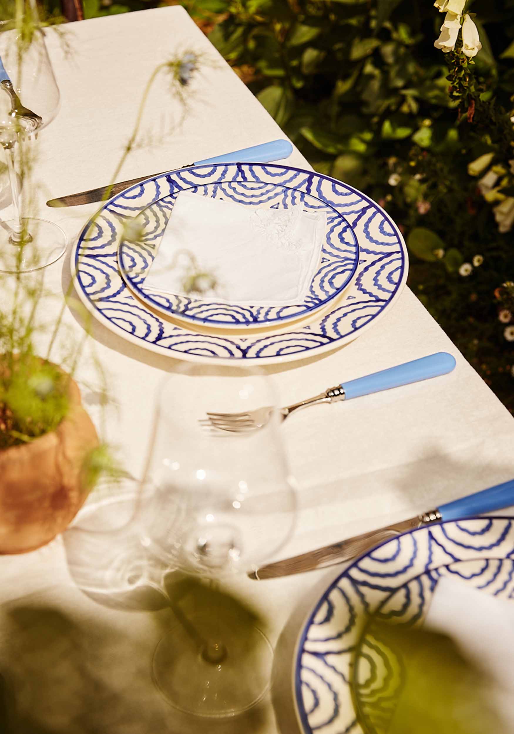 16-Piece Sky Blue Cutlery Set
