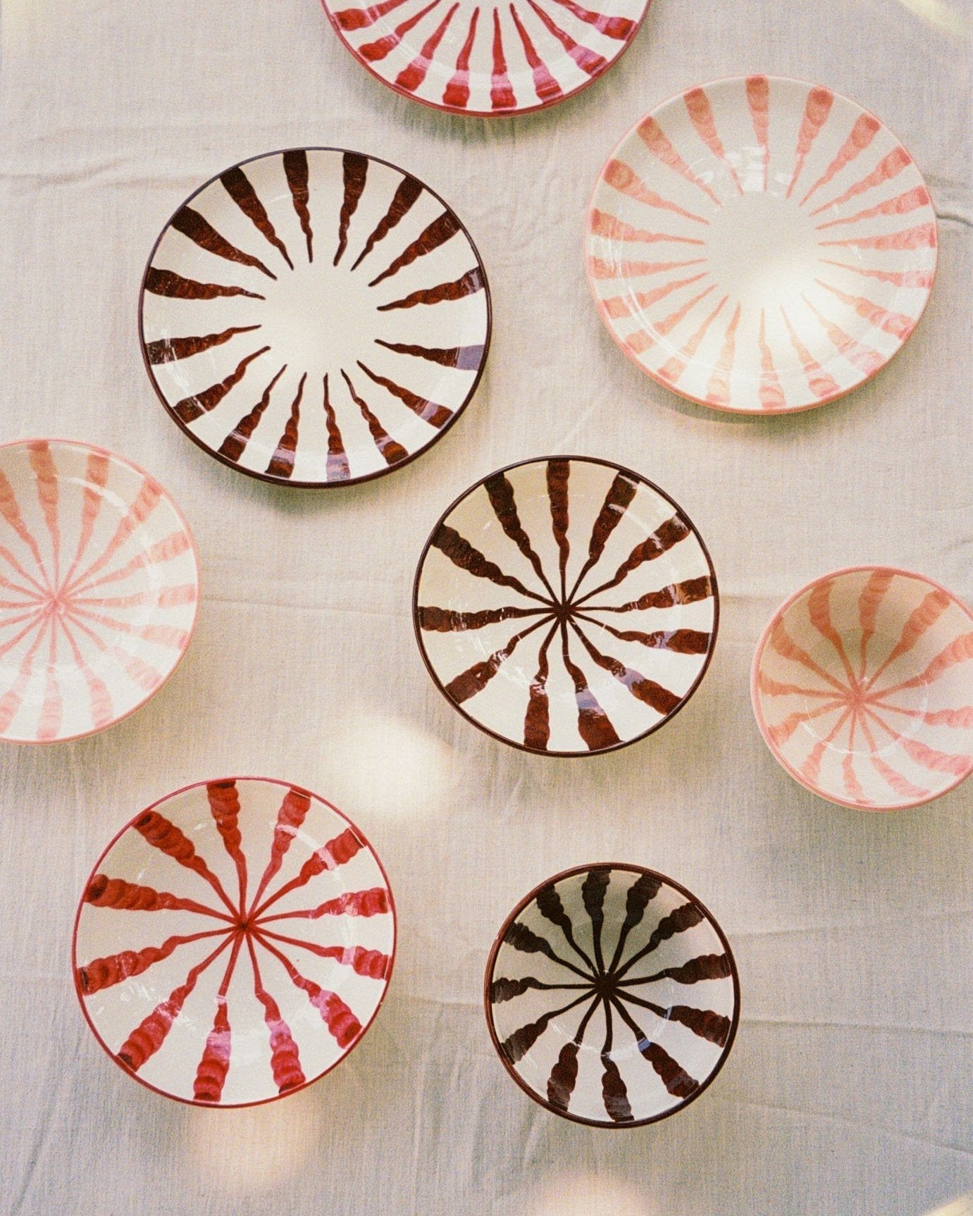Wave Dinner Plate - Espresso