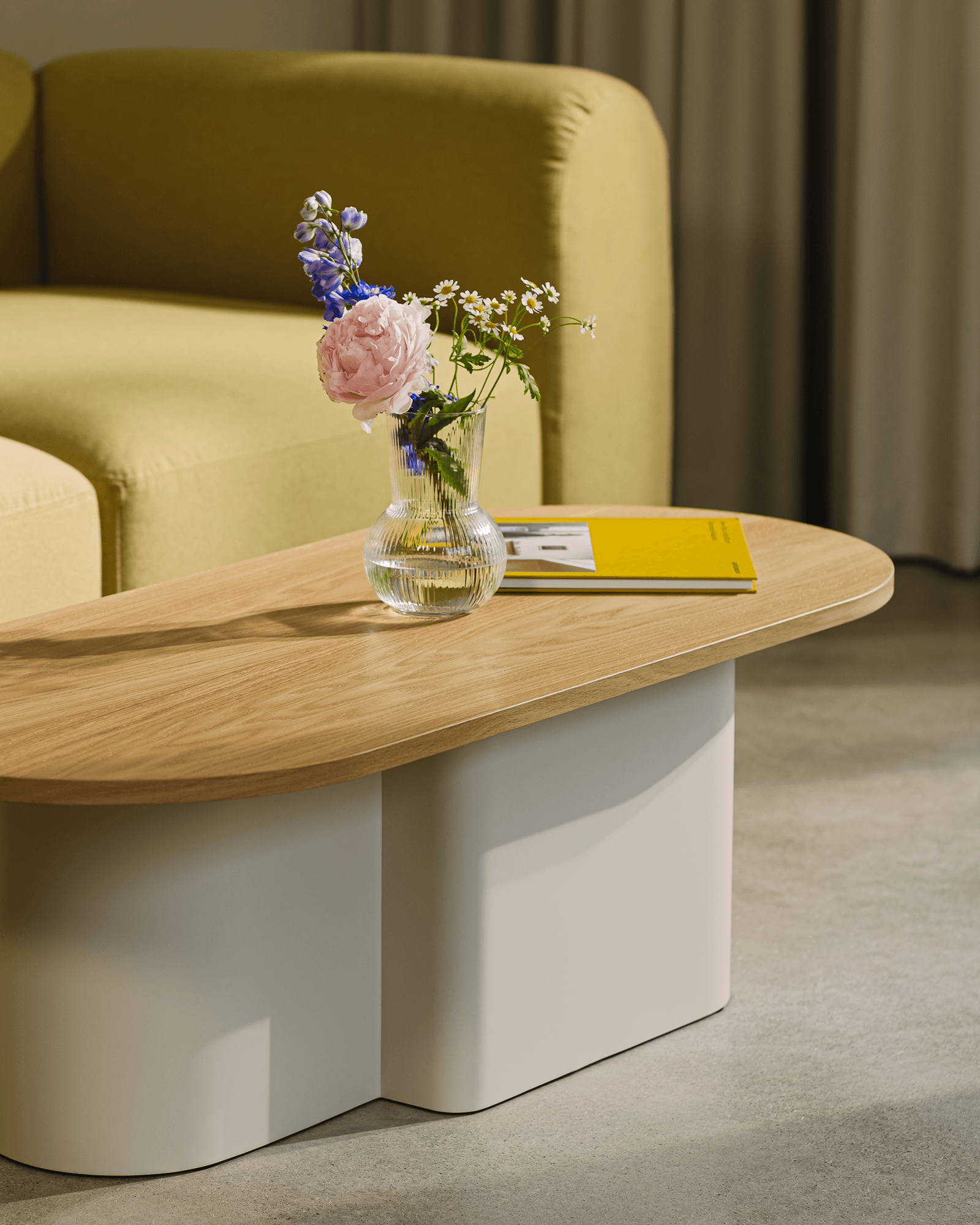Looi Coffee Table