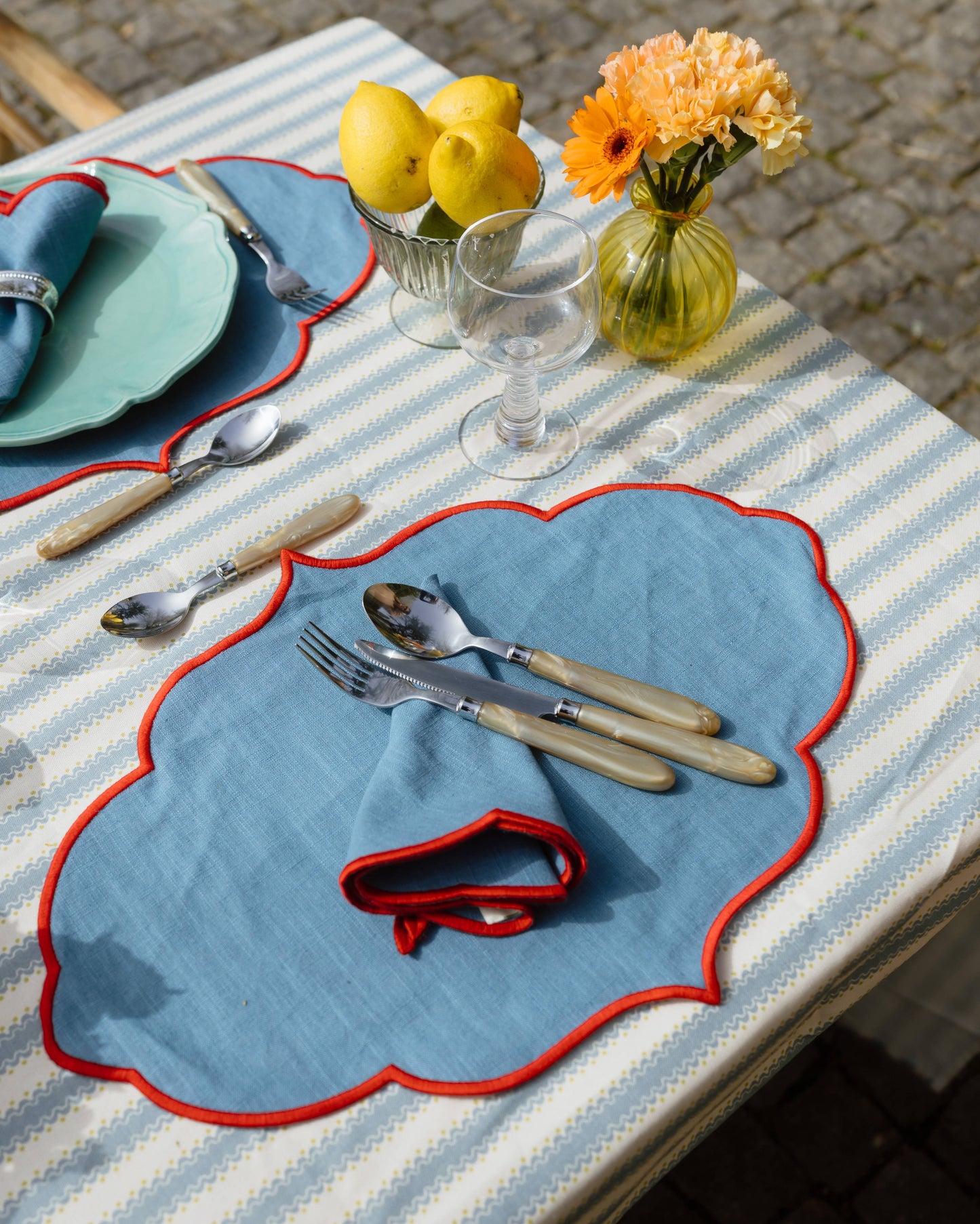 Napkin Violeta, Blue with Red