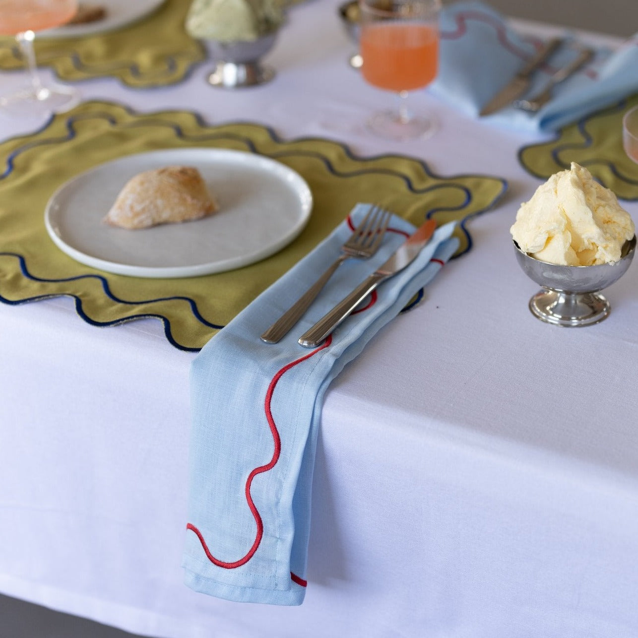 Wavy Linen Napkins Blue/Red - set of 2