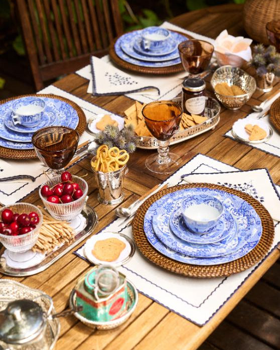 Avó Maria Aida Placemat, White with Blue