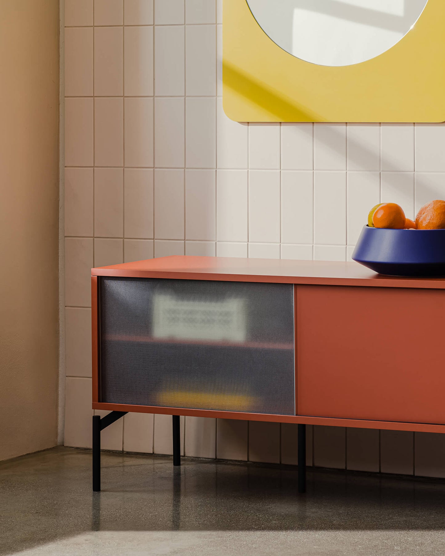 Met Mini Tv Stand