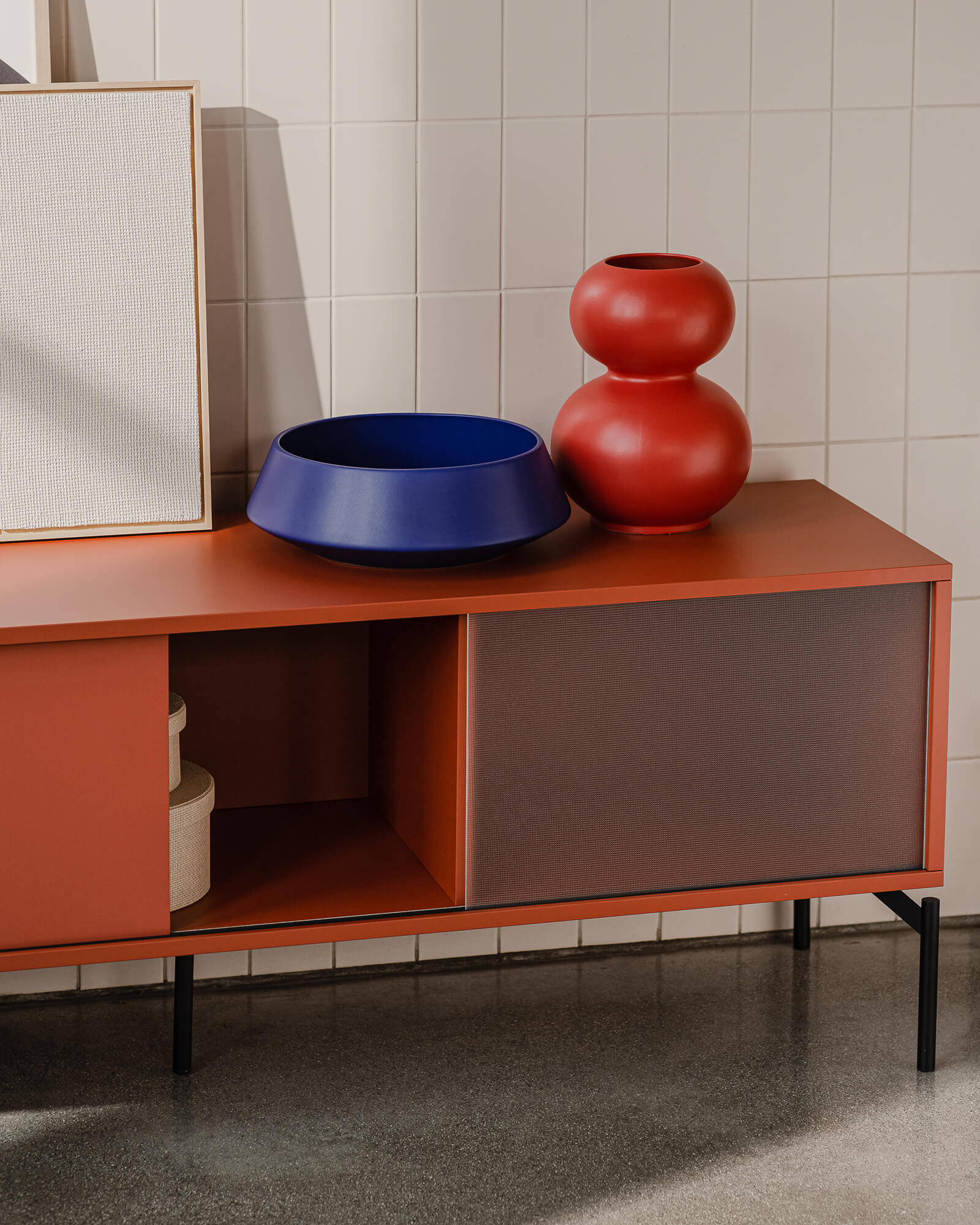 Met Tv Stand
