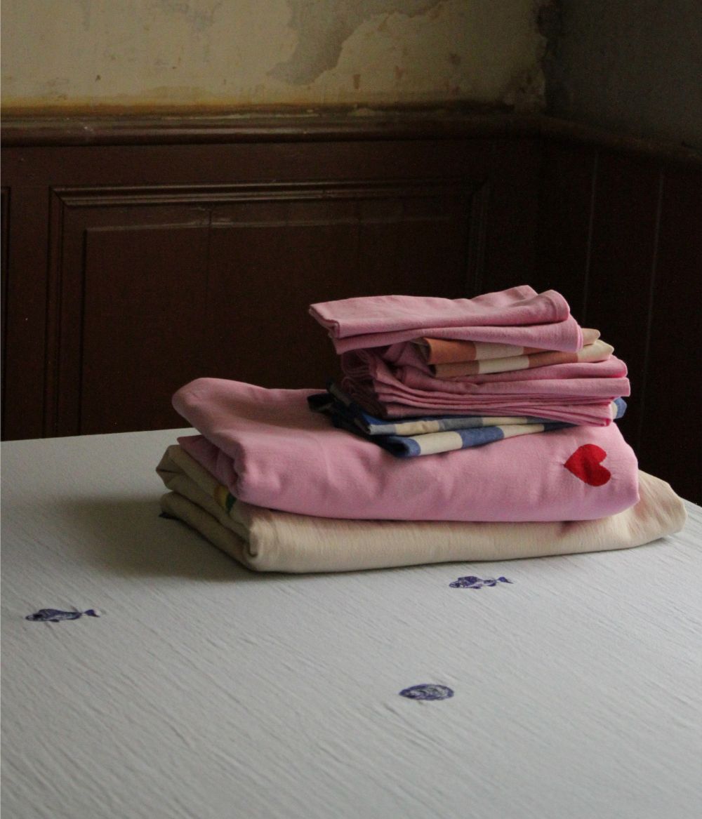Tablecloth Pink Hearts