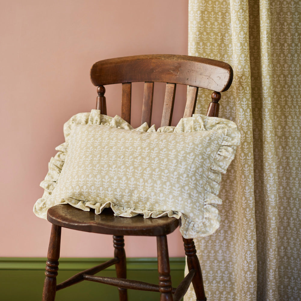 Cushion Frill Bagru Clay