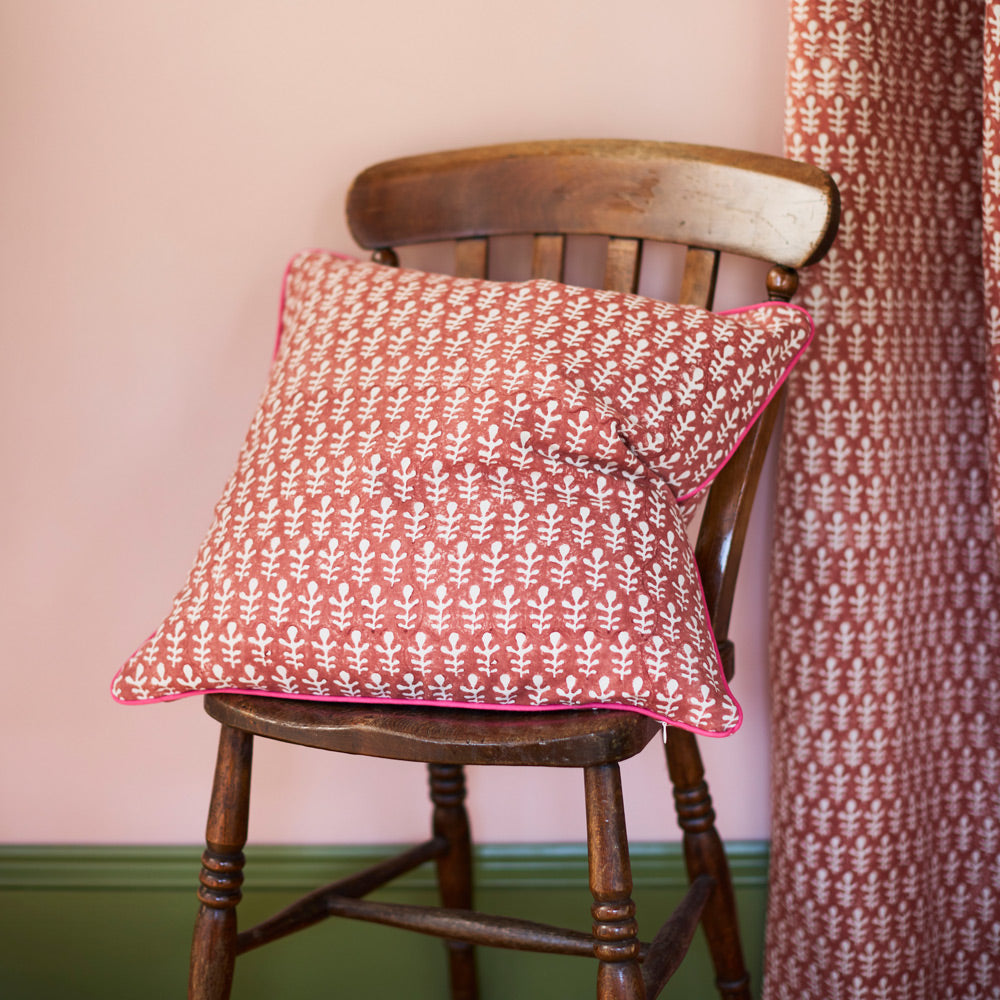 Cushion Piped Bagru Terracotta